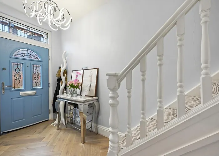 Wembley Luxury Residence- Opulence House London